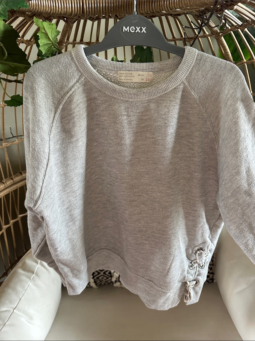 girls sweatshirt